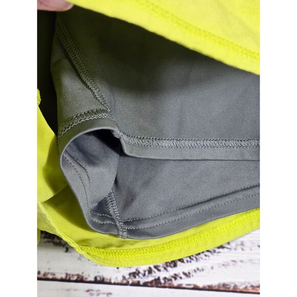 Nike Dri-Fit Tempo Running Shorts Women's Medium Neon Yellow Green Medium - Picture 4 of 4